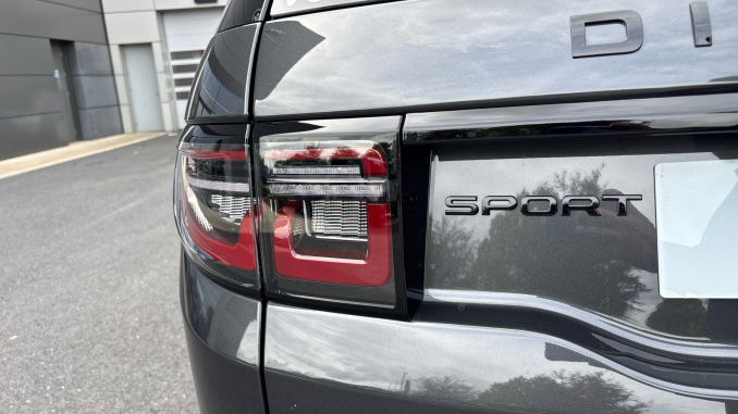 Land Rover Discovery Sport 2.0 D200 Landmark 5dr Auto [5 Seat] Diesel Station Wagon - Image 19